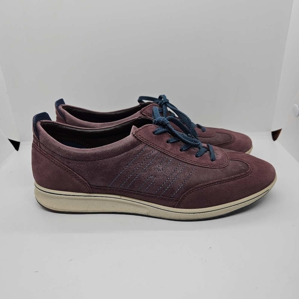 Ecco purple nubuck leather sneakers with navy laces size 37